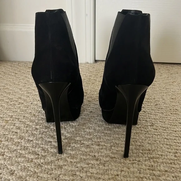 Saint Laurent Suede Platform Ankle Boot - Picture 7 of 13